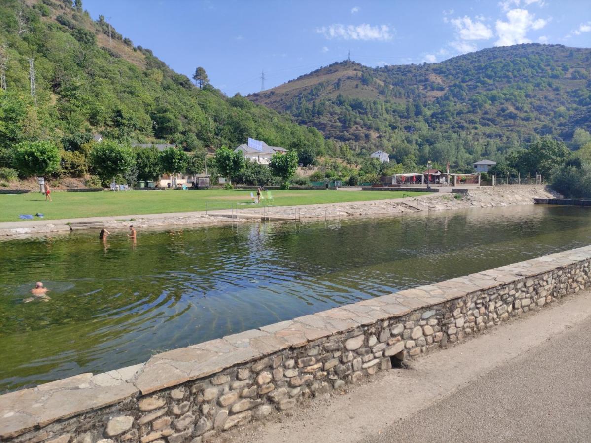 Hostal Cruce Villafranca Del Bierzo Zewnętrze zdjęcie