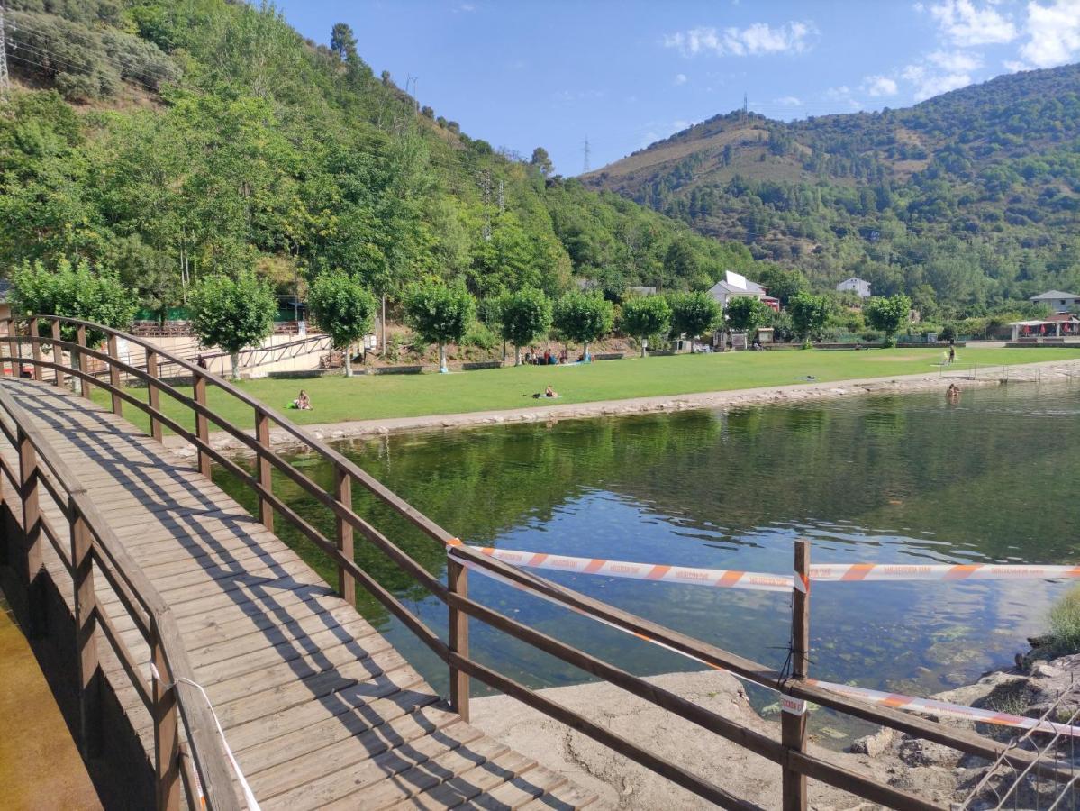 Hostal Cruce Villafranca Del Bierzo Zewnętrze zdjęcie