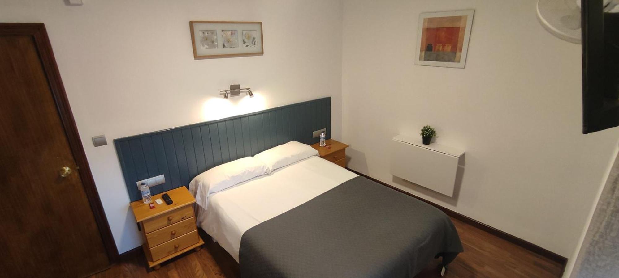 Hostal Cruce Villafranca Del Bierzo Zewnętrze zdjęcie